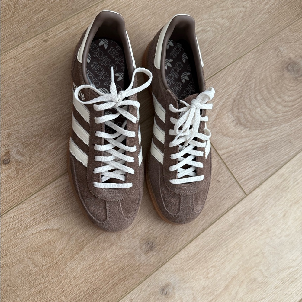 Adidas Brown and White Sneakers Suede Upper Iconic Stripes